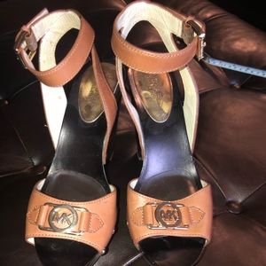 Michael Kors Size 8 Wedges